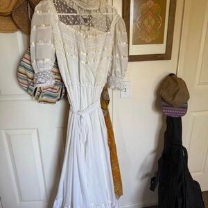 Vintage gunne sax white dress